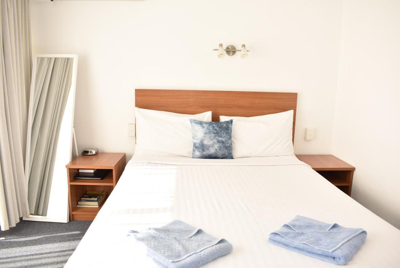 Port O'Call Motel Порт Макари Екстериор снимка