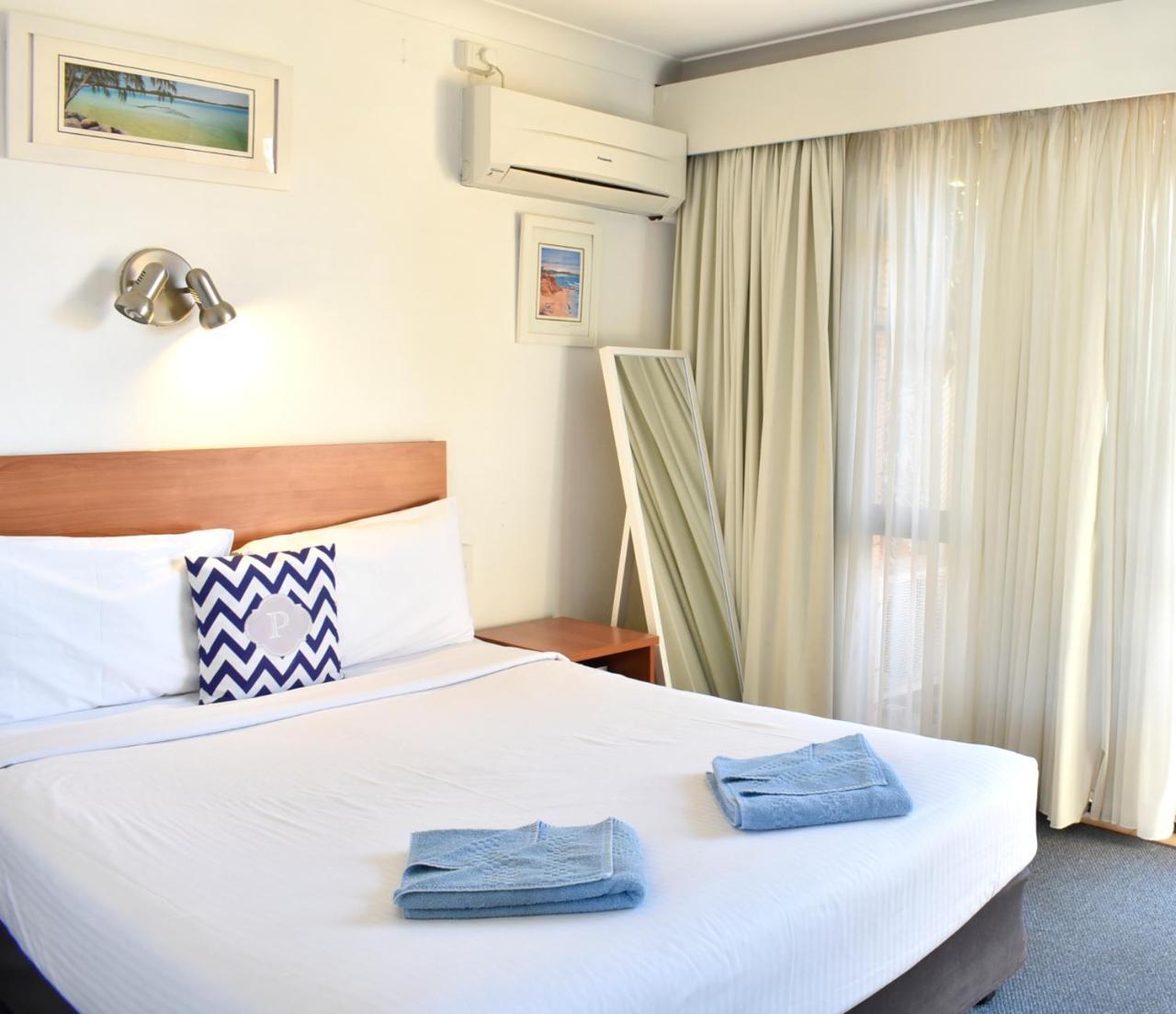 Port O'Call Motel Порт Макари Екстериор снимка